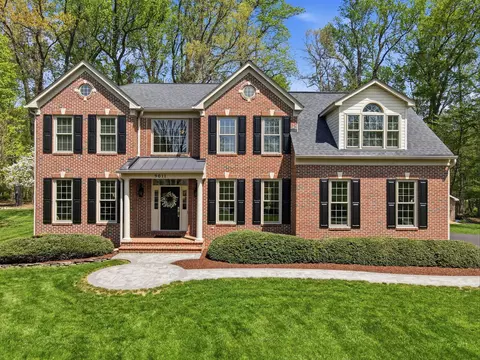 9611 Low Meadow Dr, Gaithersburg, MD 20882