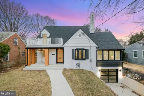 Exterior - 617 Greenbrier Dr, Silver Spring, MD 20910 photo 8 of 12