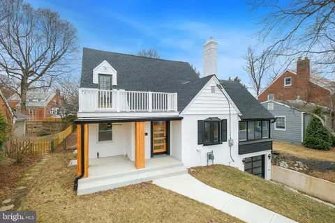 Exterior - 617 Greenbrier Dr, Silver Spring, MD 20910 photo 2 of 12