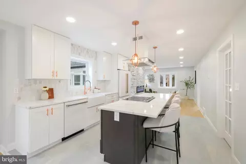 Kitchen - 617 Greenbrier Dr, Silver Spring, MD 20910 photo 2 of 4