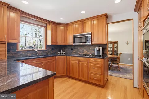 Kitchen - 1017 Windmill Ln, Silver Spring, MD 20905 photo 2 of 3