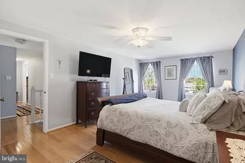 Bedroom - 1017 Windmill Ln, Silver Spring, MD 20905 photo 2 of 6
