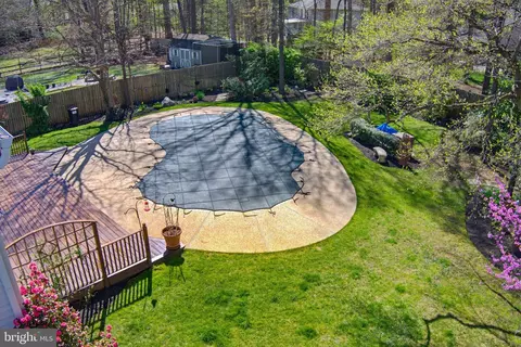 Exterior - 1017 Windmill Ln, Silver Spring, MD 20905 photo 14 of 23
