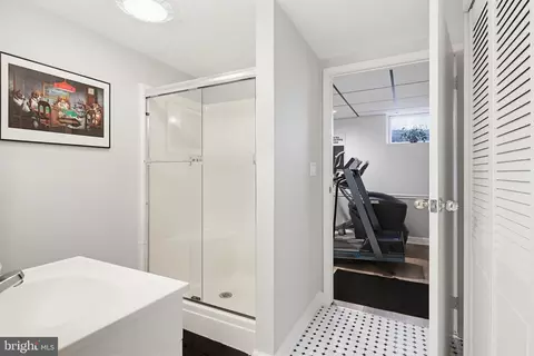 Bath - 1017 Windmill Ln, Silver Spring, MD 20905 photo 5 of 5