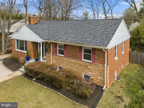 Exterior - 9707 Saxony Rd, Silver Spring, MD 20910 photo 5 of 14