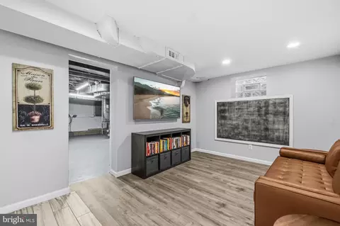 Entry Way - 9707 Saxony Rd, Silver Spring, MD 20910 photo 5 of 6