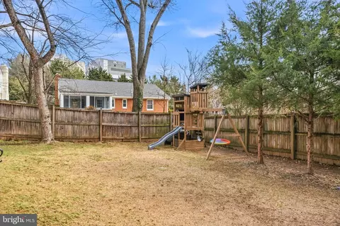 Exterior - 9707 Saxony Rd, Silver Spring, MD 20910 photo 8 of 14
