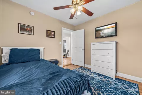 Bedroom - 9707 Saxony Rd, Silver Spring, MD 20910 photo 4 of 8