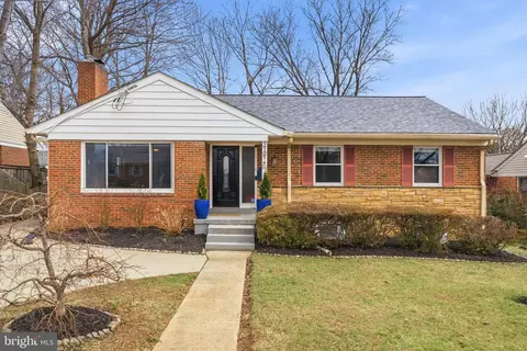 Exterior - 9707 Saxony Rd, Silver Spring, MD 20910 photo 4 of 14