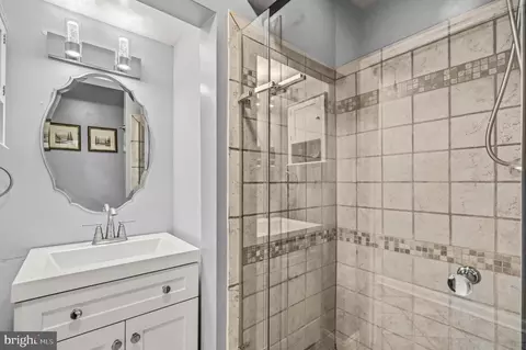 Bath - 9707 Saxony Rd, Silver Spring, MD 20910 photo 3 of 4