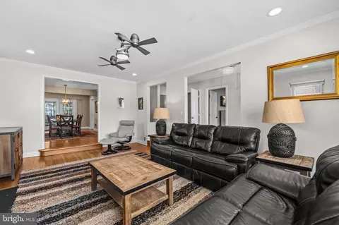 Entry Way - 9707 Saxony Rd, Silver Spring, MD 20910 photo 1 of 6