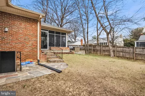 Exterior - 9707 Saxony Rd, Silver Spring, MD 20910 photo 12 of 14