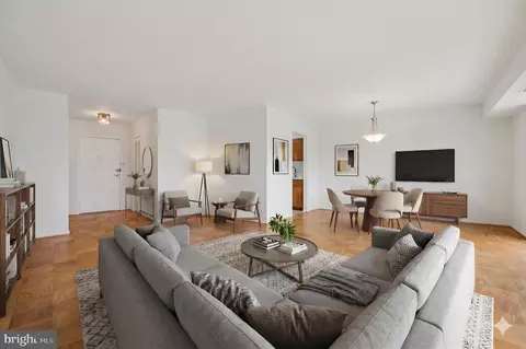 9039 Sligo Creek Pkwy #606, Silver Spring, MD 20901