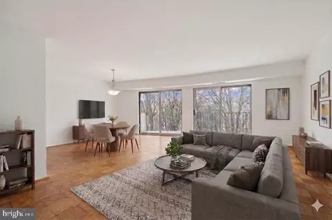 9039 Sligo Creek Pkwy #606, Silver Spring, MD 20901