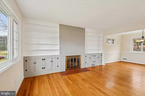 Living - 1909 Forest Dale Dr, Silver Spring, MD 20903 photo 2 of 4