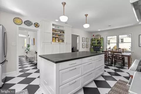 Kitchen - 212 Dearborn Ave, Silver Spring, MD 20901 photo 7 of 7
