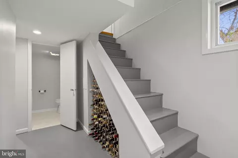 Entry Way - 212 Dearborn Ave, Silver Spring, MD 20901 photo 3 of 3