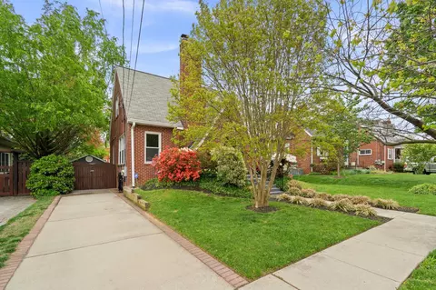 Exterior - 9409 Garwood St, Silver Spring, MD 20901 photo 5 of 10