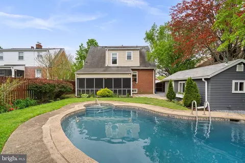 Exterior - 9409 Garwood St, Silver Spring, MD 20901 photo 9 of 10