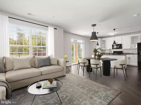 3825 Doc Berlin Dr #17, Silver Spring, MD 20906