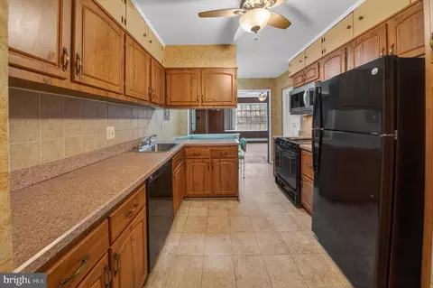 Kitchen - 1030 Cresthaven Dr, Silver Spring, MD 20903 photo 2 of 2