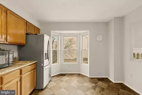 2890 Schoolhouse Cir, Silver Spring, MD 20902 photo 10