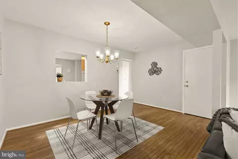 2890 Schoolhouse Cir, Silver Spring, MD 20902 photo 17