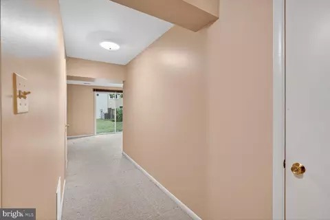 2890 Schoolhouse Cir, Silver Spring, MD 20902 photo 36