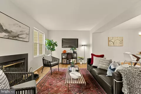 2890 Schoolhouse Cir, Silver Spring, MD 20902 photo 20