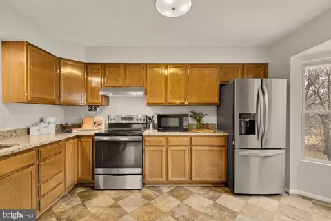 2890 Schoolhouse Cir, Silver Spring, MD 20902 photo 7