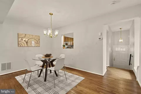 2890 Schoolhouse Cir, Silver Spring, MD 20902 photo 16