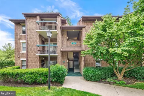 7919 Coriander Dr #302, Gaithersburg, MD 20879
