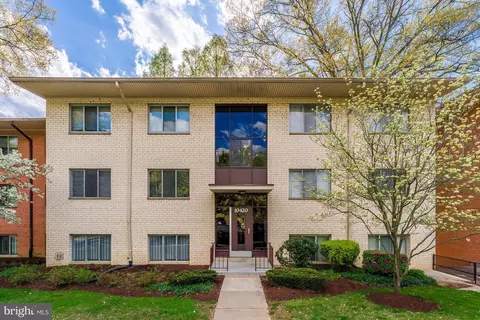 10420 Rockville Pike #102, Rockville, MD 20852