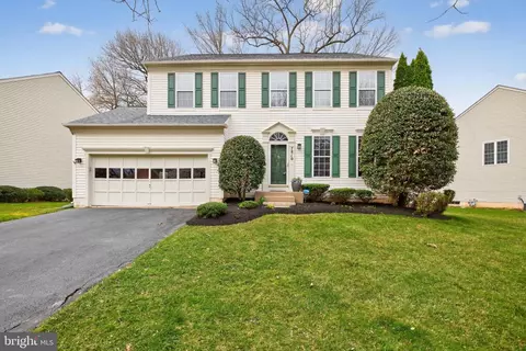 7810 Heritage Farm Dr, Gaithersburg, MD 20886