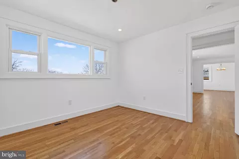 Bedroom - 10224 Green Forest Dr, Silver Spring, MD 20903 photo 5 of 7
