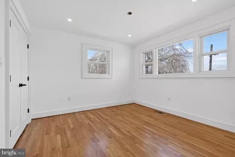 Bedroom - 10224 Green Forest Dr, Silver Spring, MD 20903 photo 4 of 7