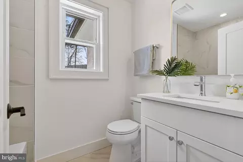 Bath - 10224 Green Forest Dr, Silver Spring, MD 20903 photo 3 of 3