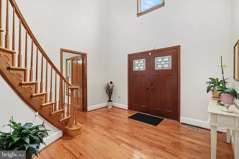 Entry Way - 14511 Claude Ln, Silver Spring, MD 20905 photo 3 of 3