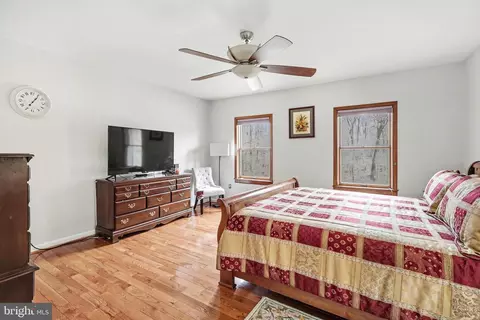 Bedroom - 14511 Claude Ln, Silver Spring, MD 20905 photo 4 of 10