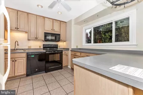 12929 Valleywood Dr, Silver Spring, MD 20906 photo 14