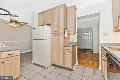 12929 Valleywood Dr, Silver Spring, MD 20906 photo 16
