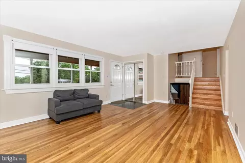 12929 Valleywood Dr, Silver Spring, MD 20906 photo 7