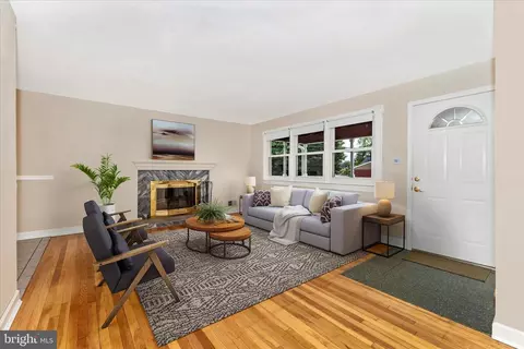 12929 Valleywood Dr, Silver Spring, MD 20906 photo 4