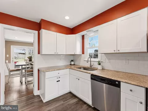 Kitchen - 13744 Lockdale Rd, Silver Spring, MD 20906 photo 3 of 4