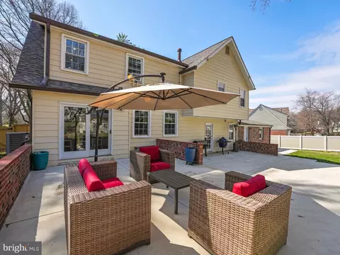 Exterior - 13744 Lockdale Rd, Silver Spring, MD 20906 photo 2 of 7