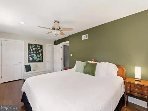 Bedroom - 13744 Lockdale Rd, Silver Spring, MD 20906 photo 5 of 8