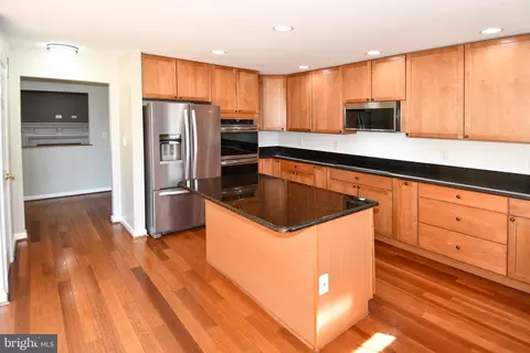 Kitchen - 1048 Windrush Ln #39, Sandy Spring, MD 20860 photo 2 of 5