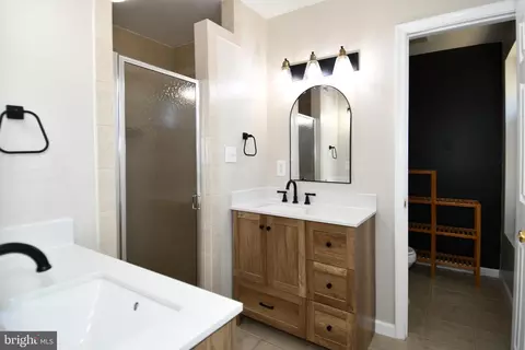 Bath - 1048 Windrush Ln #39, Sandy Spring, MD 20860 photo 2 of 6