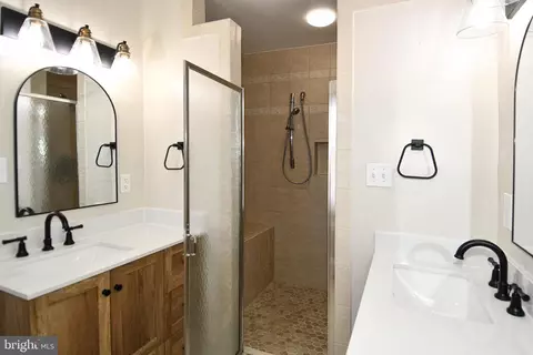 Bath - 1048 Windrush Ln #39, Sandy Spring, MD 20860 photo 3 of 6
