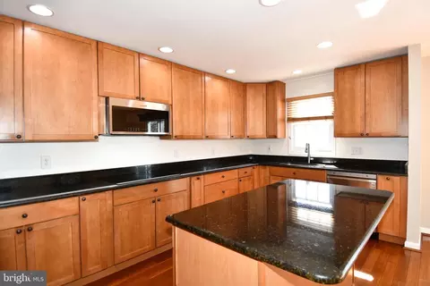 Kitchen - 1048 Windrush Ln #39, Sandy Spring, MD 20860 photo 3 of 5
